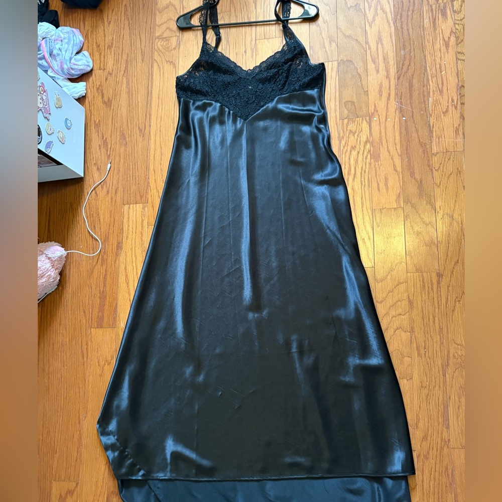 Morgan Taylor Black Satin and lace maxi dress Nightgown
